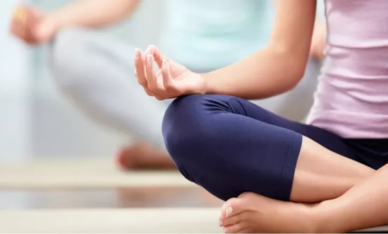المحافظة على ممارسة تمارين اليوجا أو التأمل