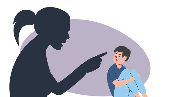 أبناء بلا صوت.. كيف تصنع الأم النرجسية جراحًا نفسية عميقة وتهدد أمان أولادها؟