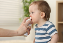 انسداد الأنف الدائم عند الأطفال… مشكلة بسيطة أم إنذار يحتاج تدخلاً سريعًا؟